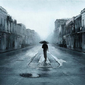 带土抓住玖辛奈的头发
